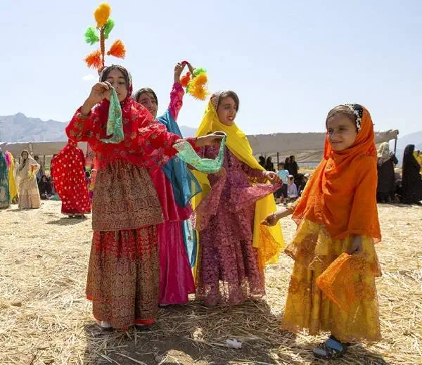 فرهنگ و آداب و رسوم